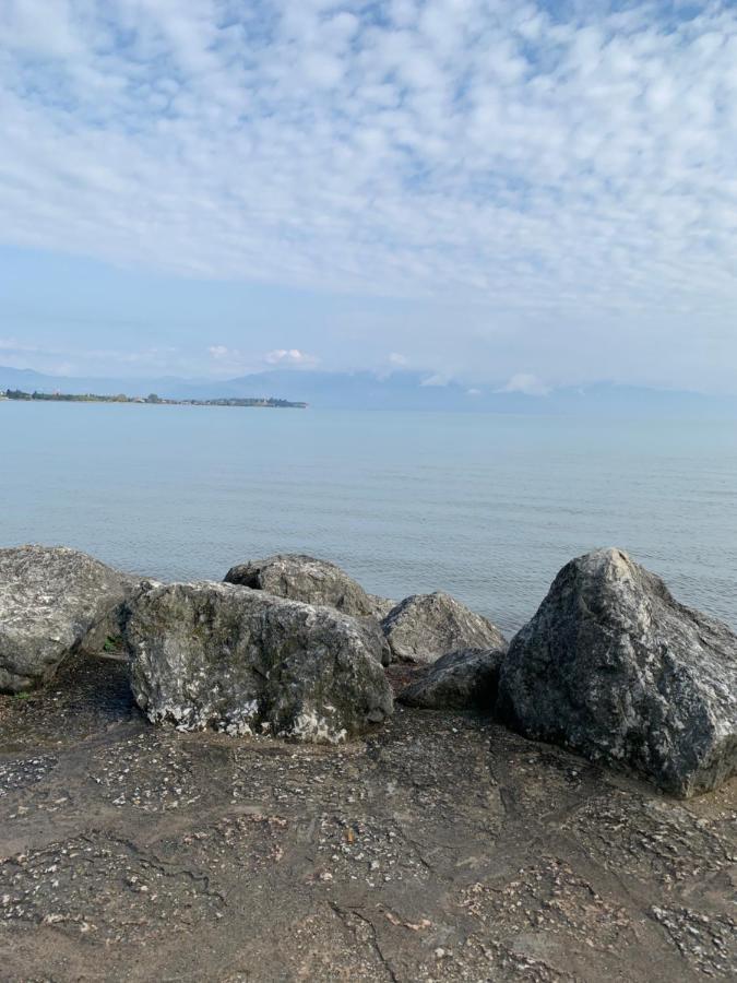 Elegance Apartment Ancient Rovere Sirmione Exterior photo